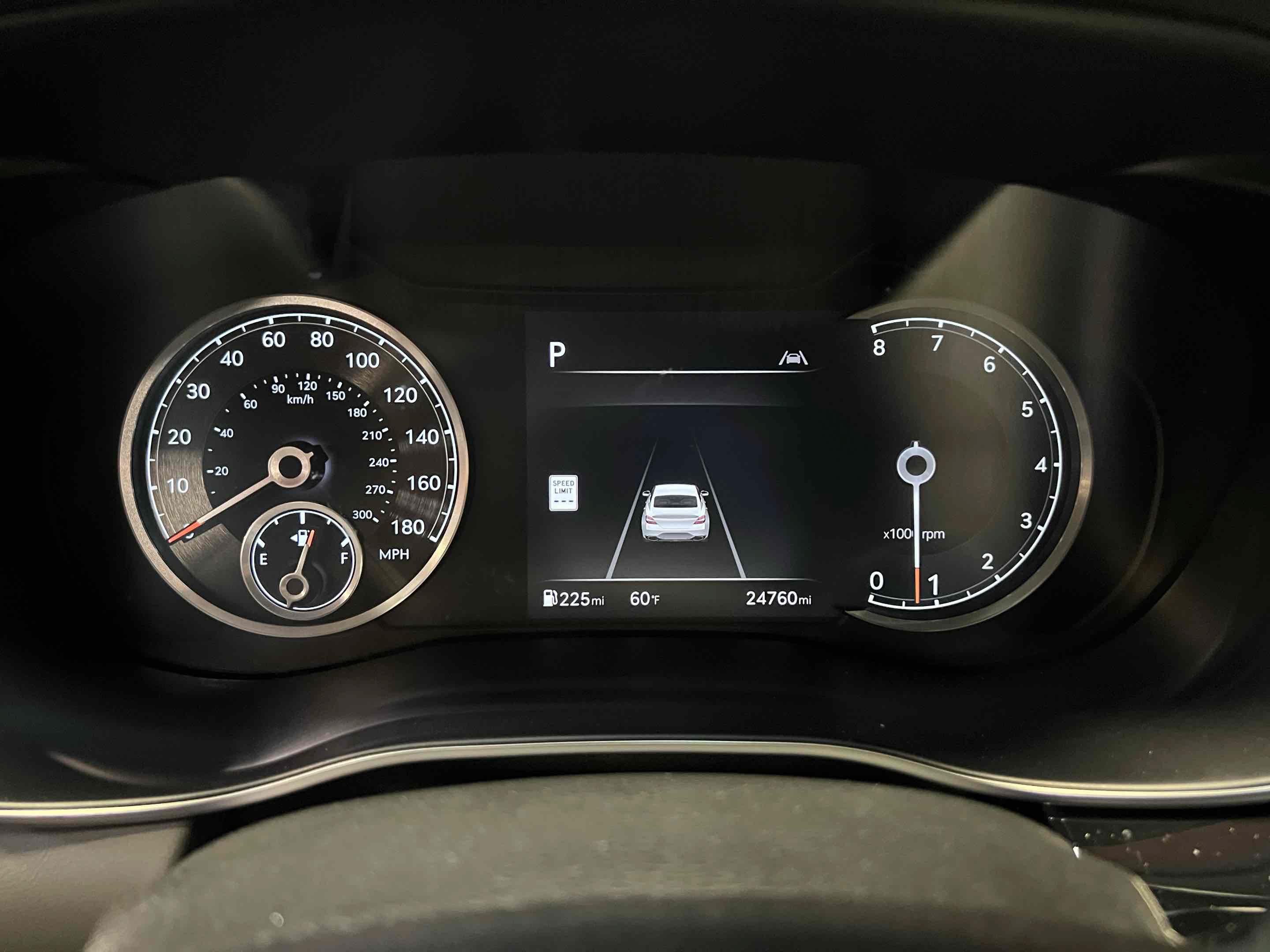 Used 2025 Genesis G70 2.5T RWD image 9