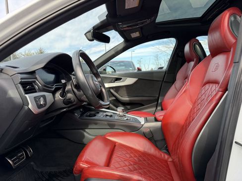 Used 2019 Audi S4 Premium Plus w/ Premium Plus Package image 14