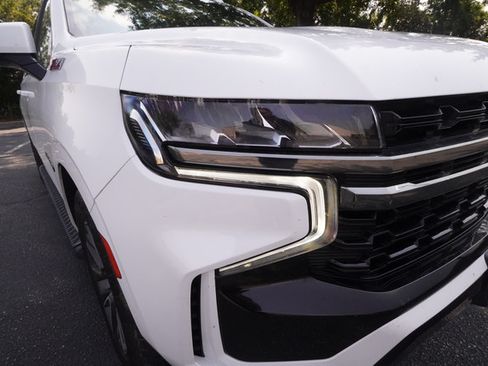 Used 2022 Chevrolet Suburban Z71 w/ Z71 Off-Road Package AWD/4WD image 31
