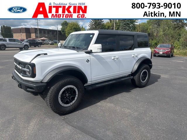 Used 2023 Ford Bronco Outer Banks w/ Sasquatch Package AWD/4WD image 1