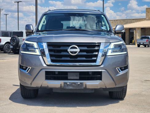 Used 2021 Nissan Armada SL w/ Captain's Chairs Package RWD image 6