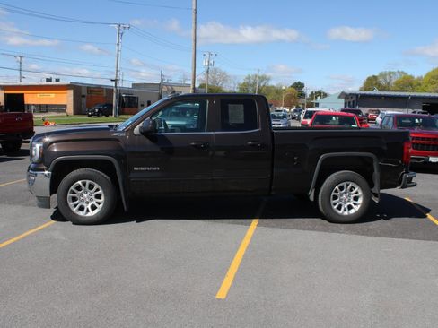 Used 2019 GMC Sierra 1500 SLE w/ SLE Value Package AWD/4WD image 5