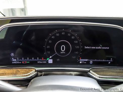 Used 2021 Cadillac Escalade Premium Luxury Platinum AWD/4WD image 15