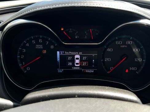 Used 2017 Chevrolet Impala LT FWD image 15