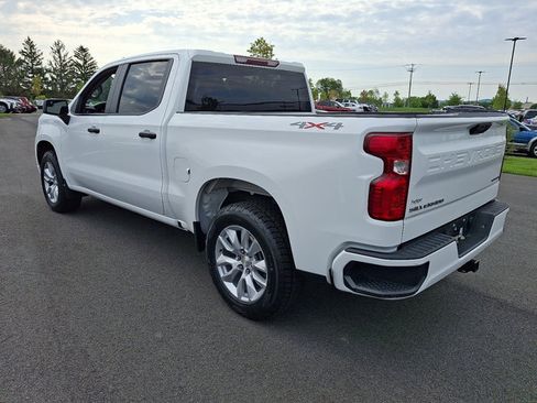 Used 2023 Chevrolet Silverado 1500 Custom AWD/4WD image 5