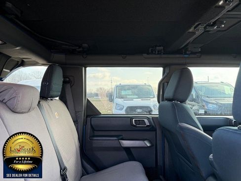 Certified 2023 Ford Bronco Outer Banks AWD/4WD image 16