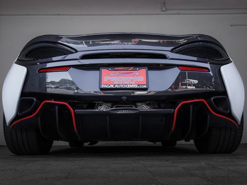 Used 2018 McLaren 570S Spider RWD image 22