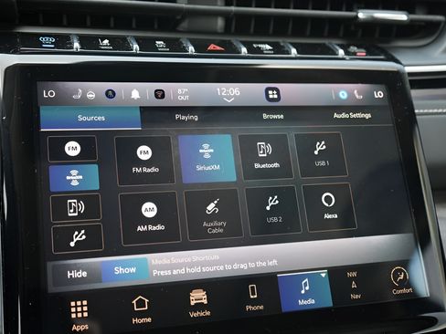 Used 2022 Jeep Grand Cherokee Limited 4xe w/ Luxury Tech Group II AWD/4WD image 41