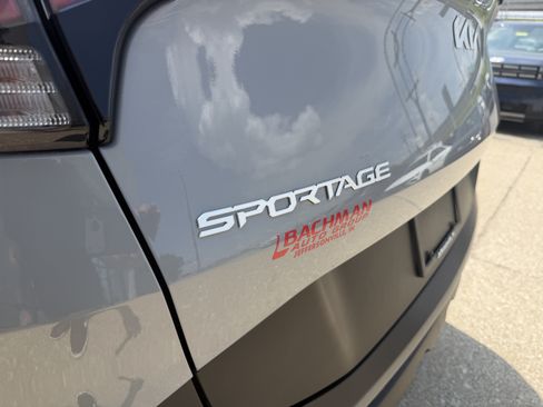 Used 2023 Kia Sportage X-Line w/ X-Line Premium Package AWD/4WD image 9
