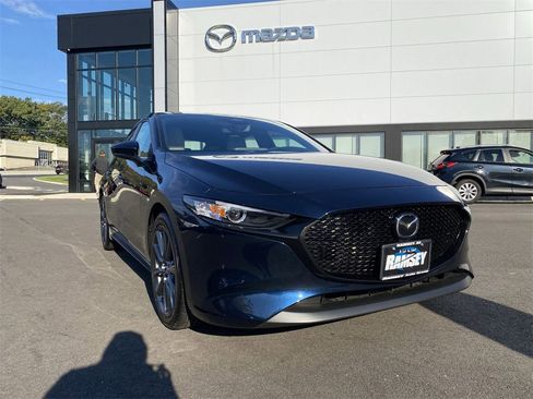 Used 2024 MAZDA MAZDA3 s image 4