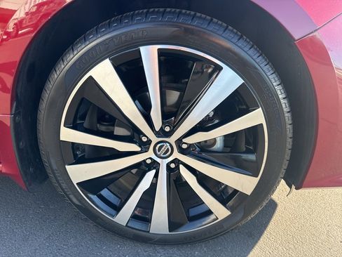 Used 2020 Nissan Altima 2.5 SR image 9