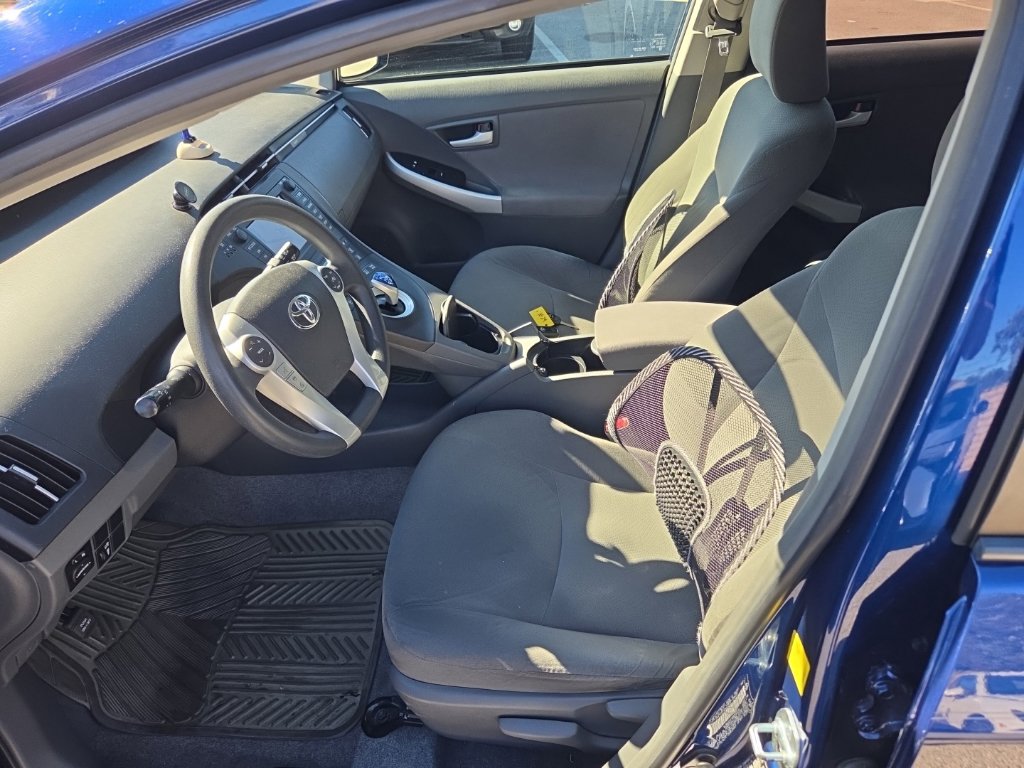 Used 2011 Toyota Prius Three w/ Navigation Pkg FWD image 10