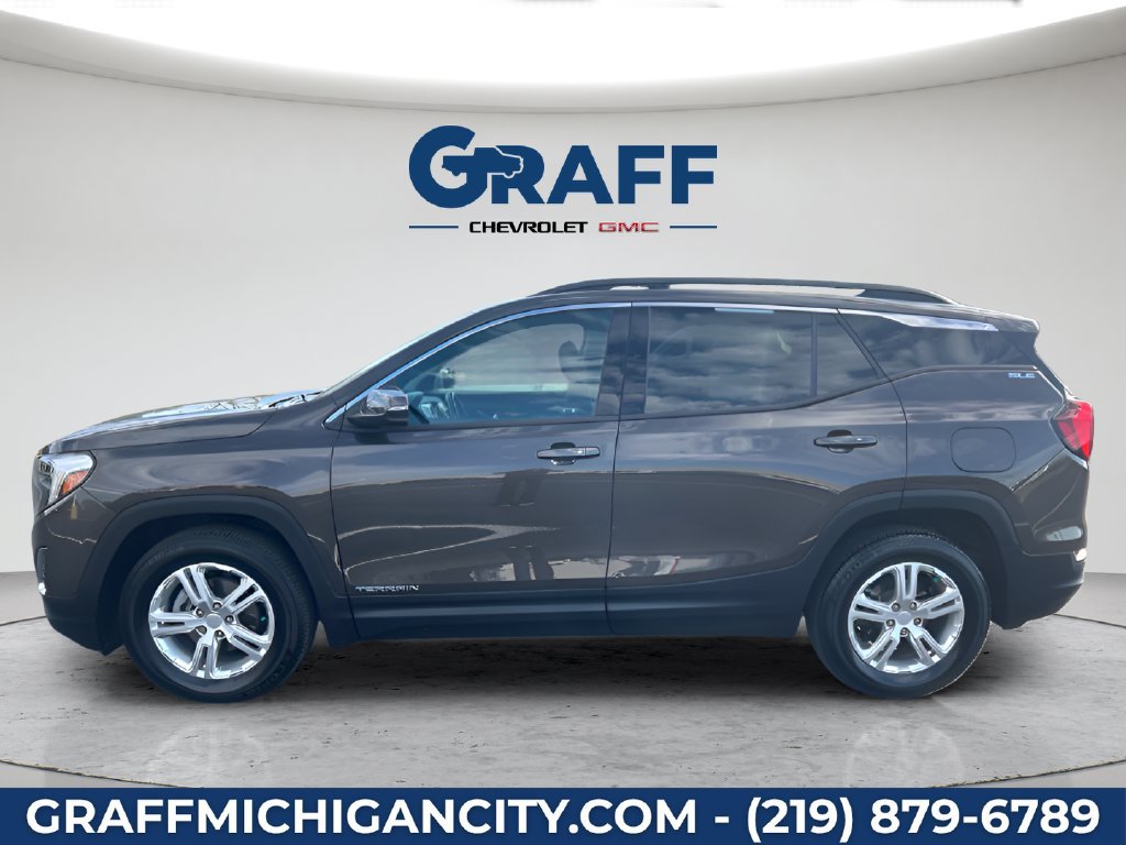 Used 2020 GMC Terrain SLE w/ Driver Convenience Package AWD/4WD image 2