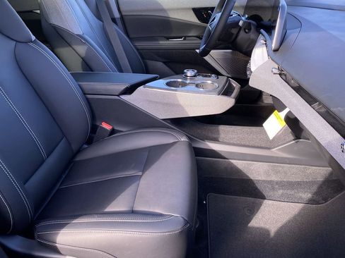 New 2026 Cadillac Optiq Luxury 1 image 42