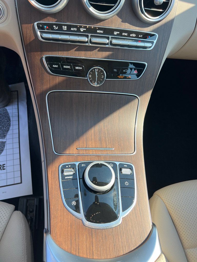 Used 2021 Mercedes-Benz C 300 4MATIC Sedan image 35