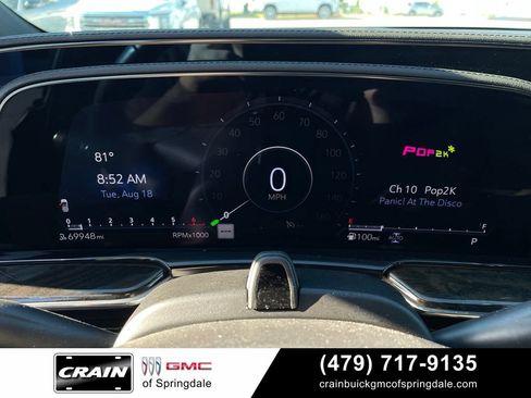 Used 2023 Cadillac Escalade Premium Luxury AWD/4WD image 14