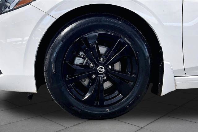 Certified 2022 Nissan Sentra SV w/ Trunk Package FWD image 11