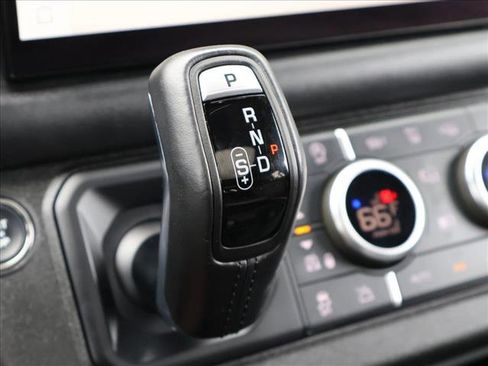 Used 2023 Land Rover Defender 130 X AWD/4WD image 18
