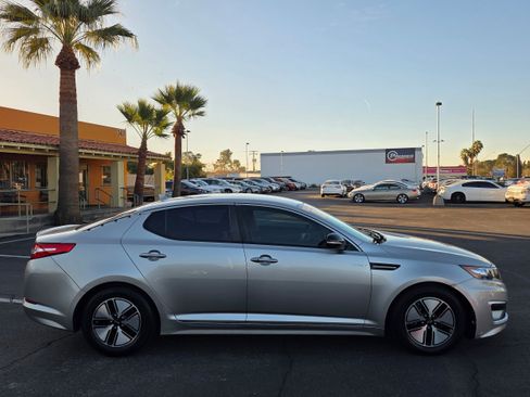 Used 2013 Kia Optima LX w/ Hybrid Convenience Pkg image 6
