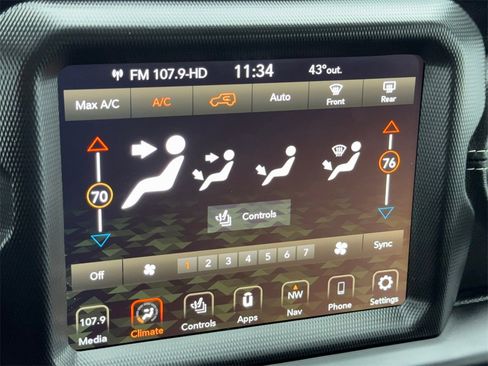 Used 2023 Jeep Wrangler Unlimited Sahara w/ Cold Weather Group image 28