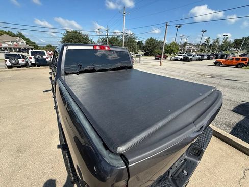 Used 2018 RAM 1500 Express w/ Express Value Package AWD/4WD image 8