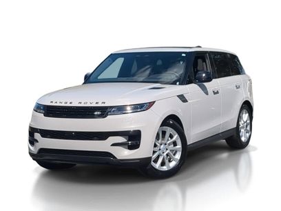 Used 2025 Land Rover Range Rover Sport SE