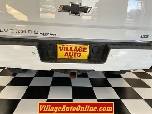Used 2017 Chevrolet Silverado 1500 LTZ Z71 w/ LTZ Plus Package AWD/4WD image 26