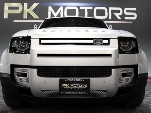Used 2022 Land Rover Defender 110 SE AWD/4WD image 12