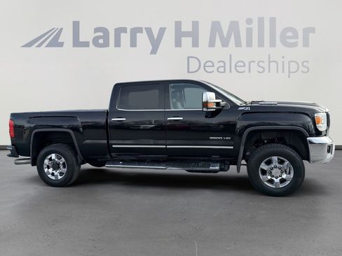 Used 2019 GMC Sierra 3500 SLT w/ Duramax Plus Package image 9
