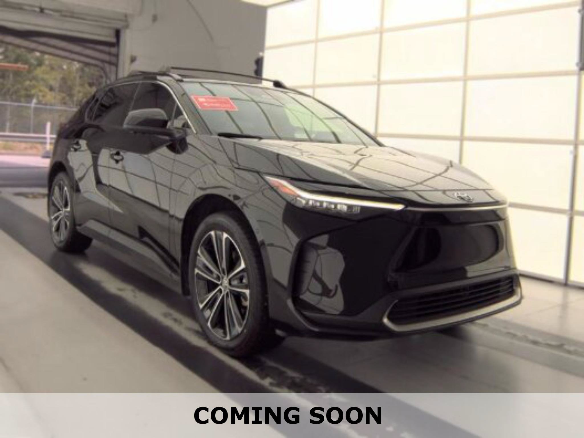Used 2025 Toyota bZ4X AWD image 1