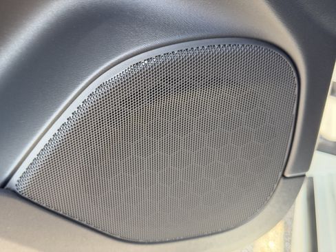 New 2026 Volvo XC90 B5 Plus image 18