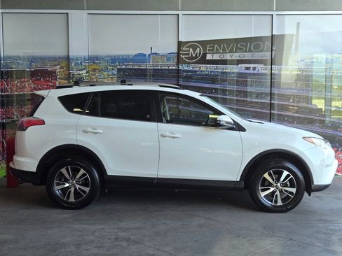 Certified 2016 Toyota RAV4 XLE image 4