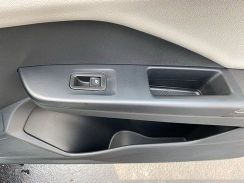 New 2025 Volkswagen Taos S image 46