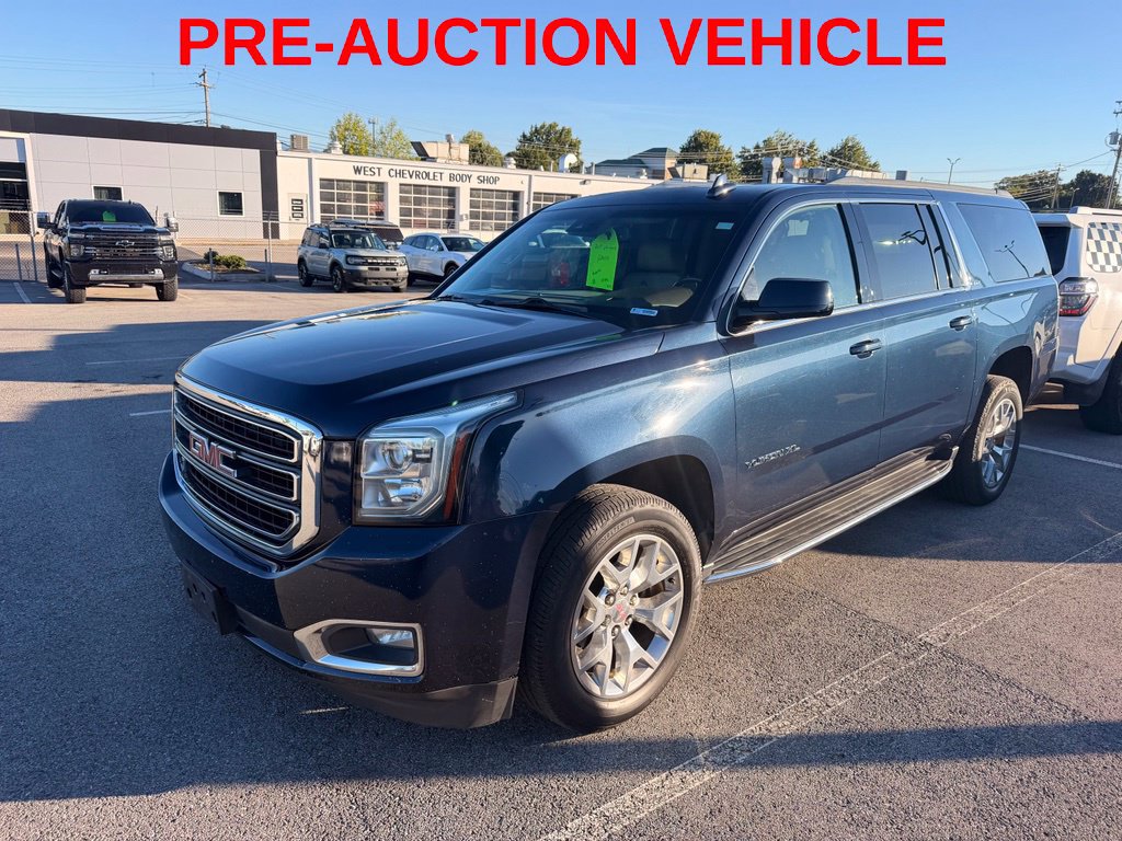 Used 2017 GMC Yukon XL SLT w/ Open Road Package RWD image 2
