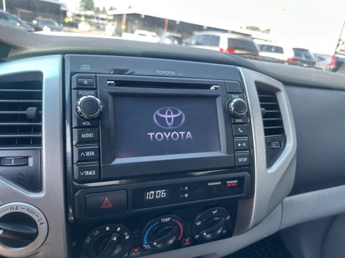 Used 2013 Toyota Tacoma 4x4 Double Cab image 13