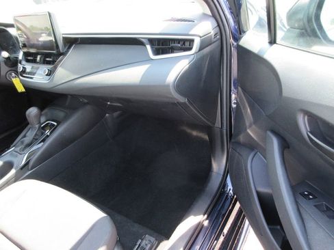 Used 2024 Toyota Corolla LE FWD image 18