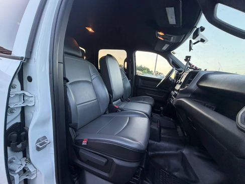Used 2022 RAM 5500 4x4 Crew Cab w/ Chrome Appearance Group image 20
