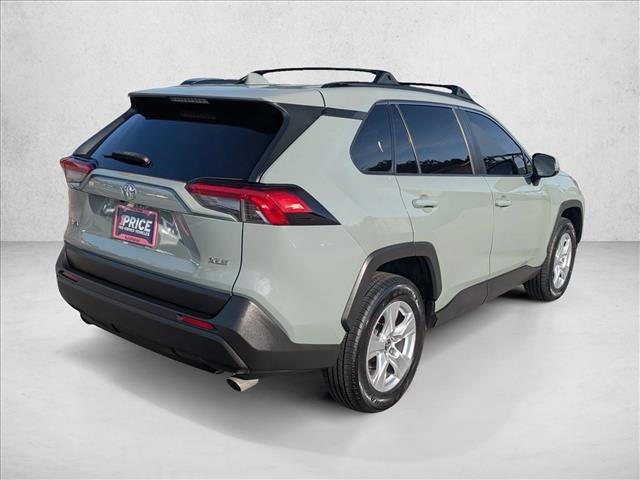 Used 2019 Toyota RAV4 XLE w/ Convenience Package FWD image 5