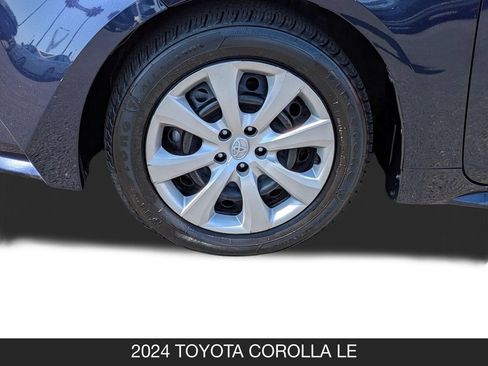 Used 2024 Toyota Corolla LE FWD image 11