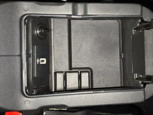 Used 2021 Ford Mustang Shelby GT500 w/ Technology Package image 28