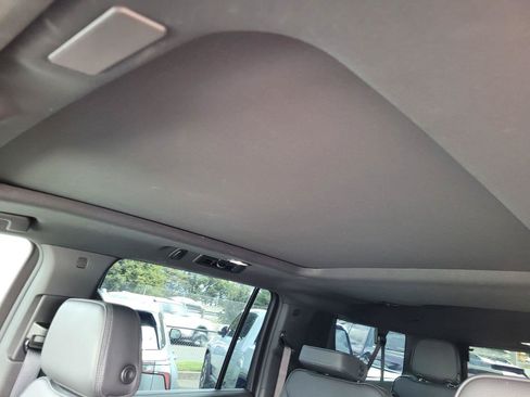 Used 2025 GMC Yukon XL Denali w/ Sun & Power Step Package AWD/4WD image 12