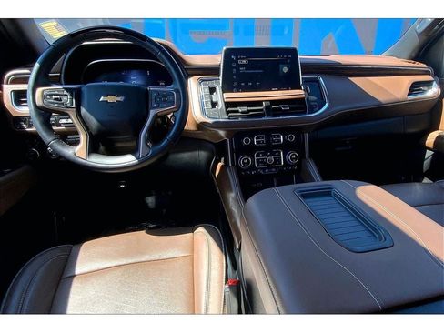 Used 2024 Chevrolet Tahoe High Country w/ Advanced Technology Package AWD/4WD image 17