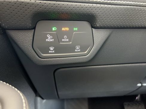 New 2026 Volkswagen Atlas SE image 38