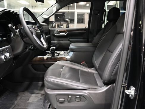 Used 2024 GMC Sierra 1500 Elevation w/ Elevation Premium Package image 10