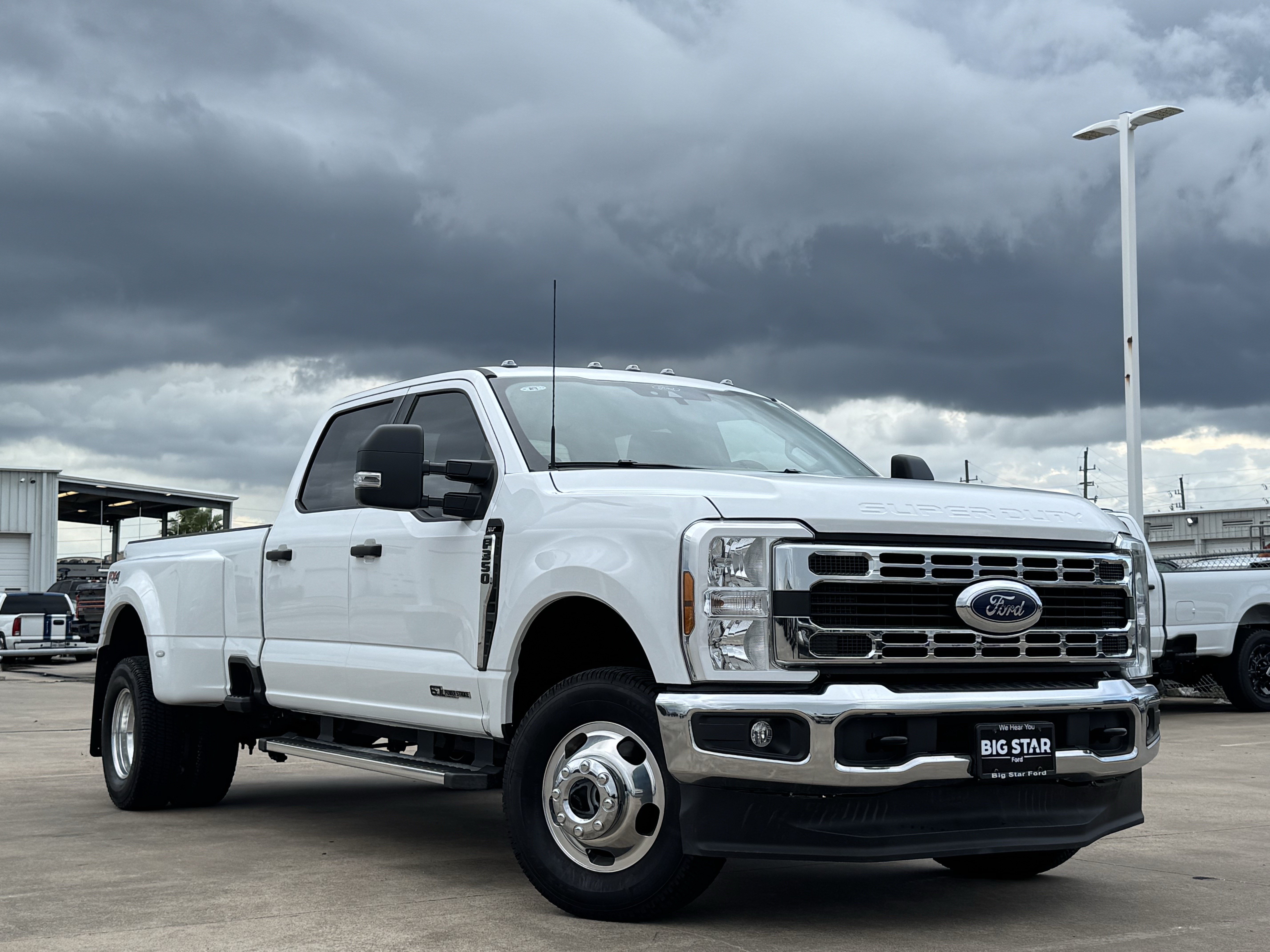 Used 2026 Ford F350 XLT AWD/4WD image 2