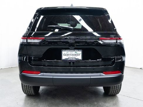 New 2026 Jeep Grand Cherokee 4WD image 5