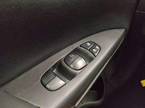 Used 2017 Nissan Sentra SV FWD image 27