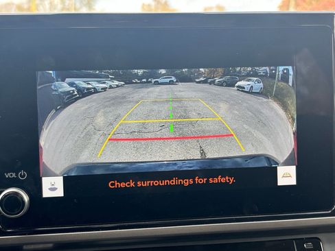 Used 2025 Toyota Camry LE image 17