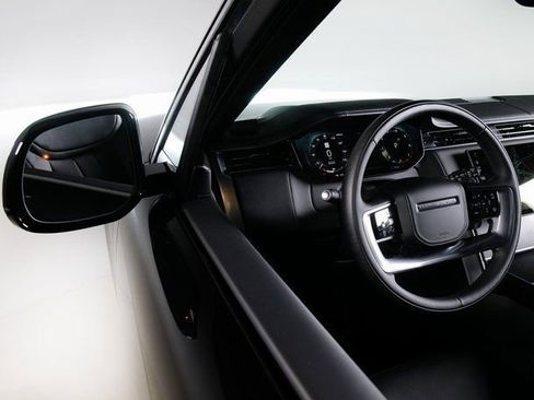 New 2026 Land Rover Range Rover SE image 23