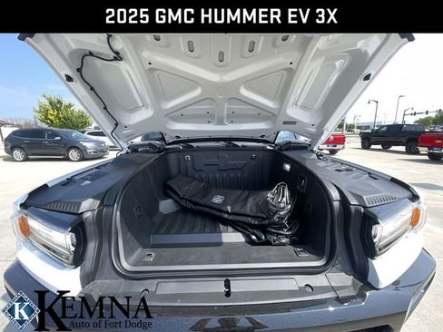 New 2025 GMC Hummer EV 3X image 34